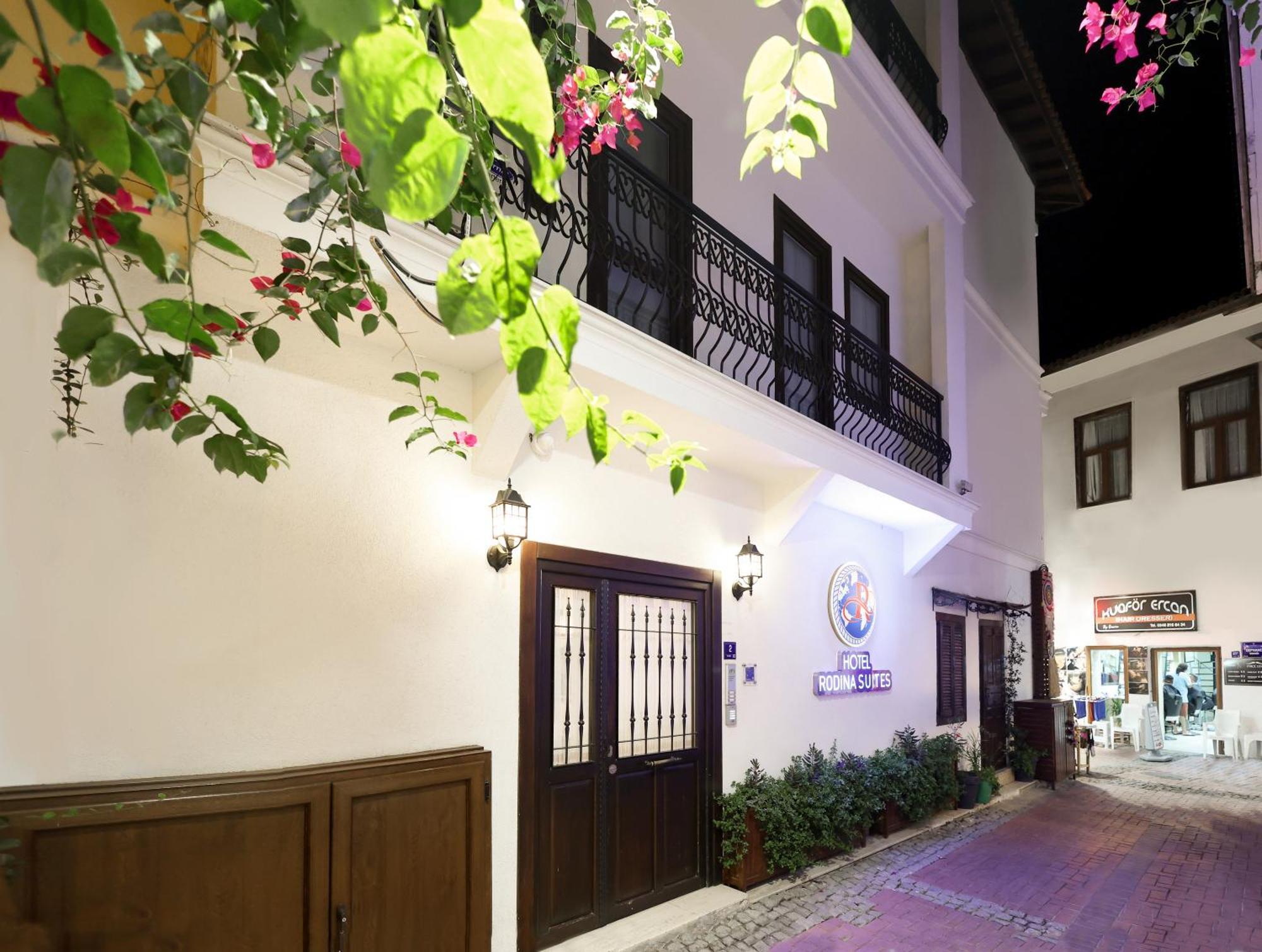 Rodina Suites Hotel Kuşadası Exterior photo